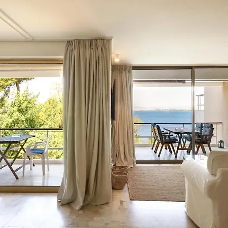 Kavouri Flat Daire Atina