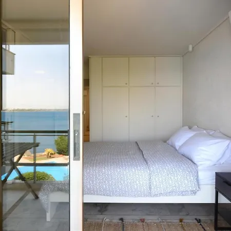 Kavouri Flat Daire Atina