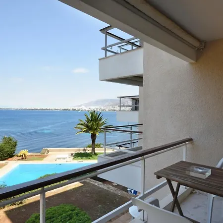 Kavouri Flat شقة *
